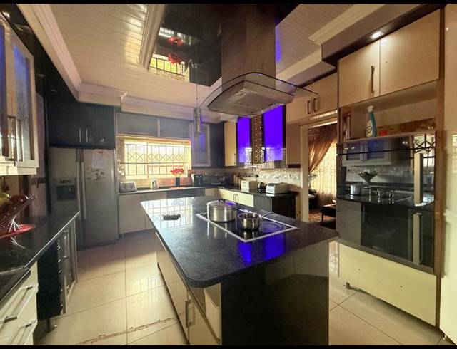 3 BEDROOM HOUSE FOR SALE IN VANDERBIJLPARK CW 6